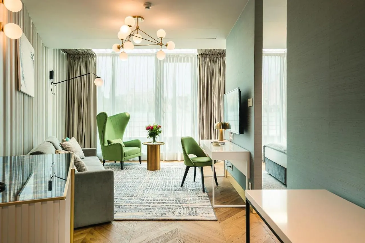 Hotel Ferreus Modern Art Deco Krakov